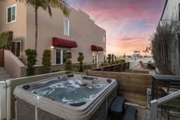 Luxury Meets Beach | Stunning Bay Views | Hot Tub | Fire Pit