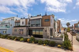 Front-Row to the Ocean | Modern Oceanfront Luxury | Rooftop Deck - Image 3