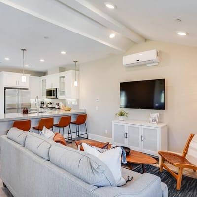 Luxury 3BR Beach Home |Walk to Ocean/Bay | Beach Toys