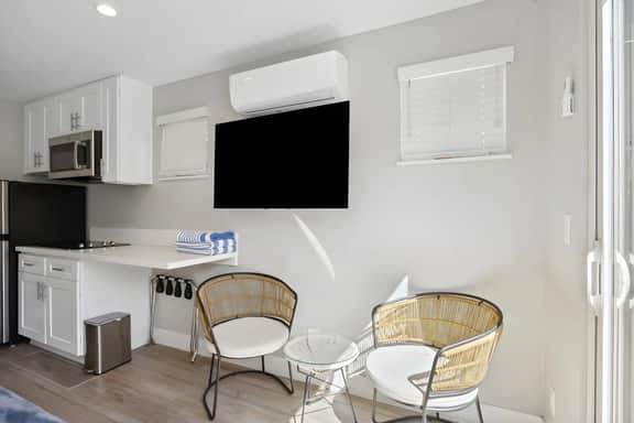Beach Suite w/ Private Patio + Hot Tub + Steps To The Beach