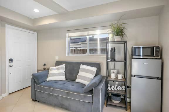 Bayfront Bungalow Getaway! Steps from Beach + Free Parking