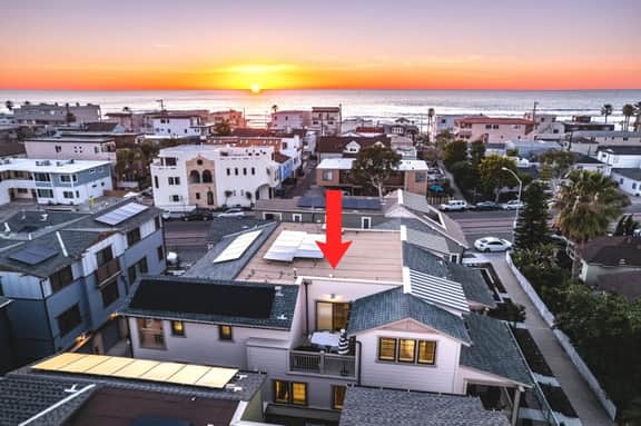 Luxury 3BR Beach Home |Walk to Ocean/Bay | Beach Toys