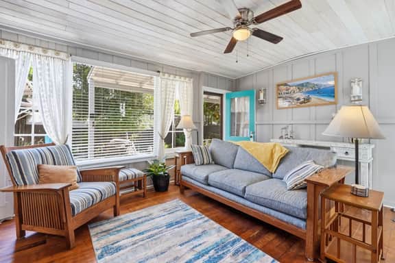 Vintage 1928 Beach Cottage | 1 BD | Parking | Patio - Image 2