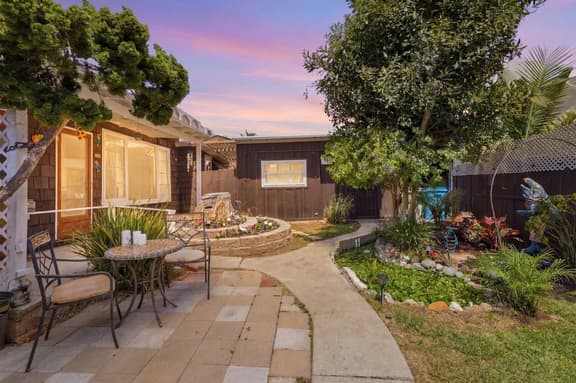 Vintage 1928 Beach Cottage | 1 BD | Parking | Patio - Image 1